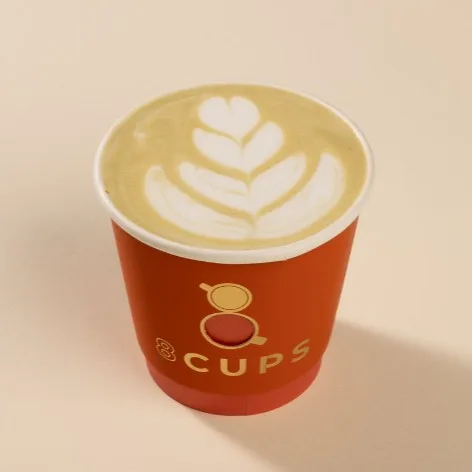 لاتيه في كوب 8CUPS الطيني، من فوق